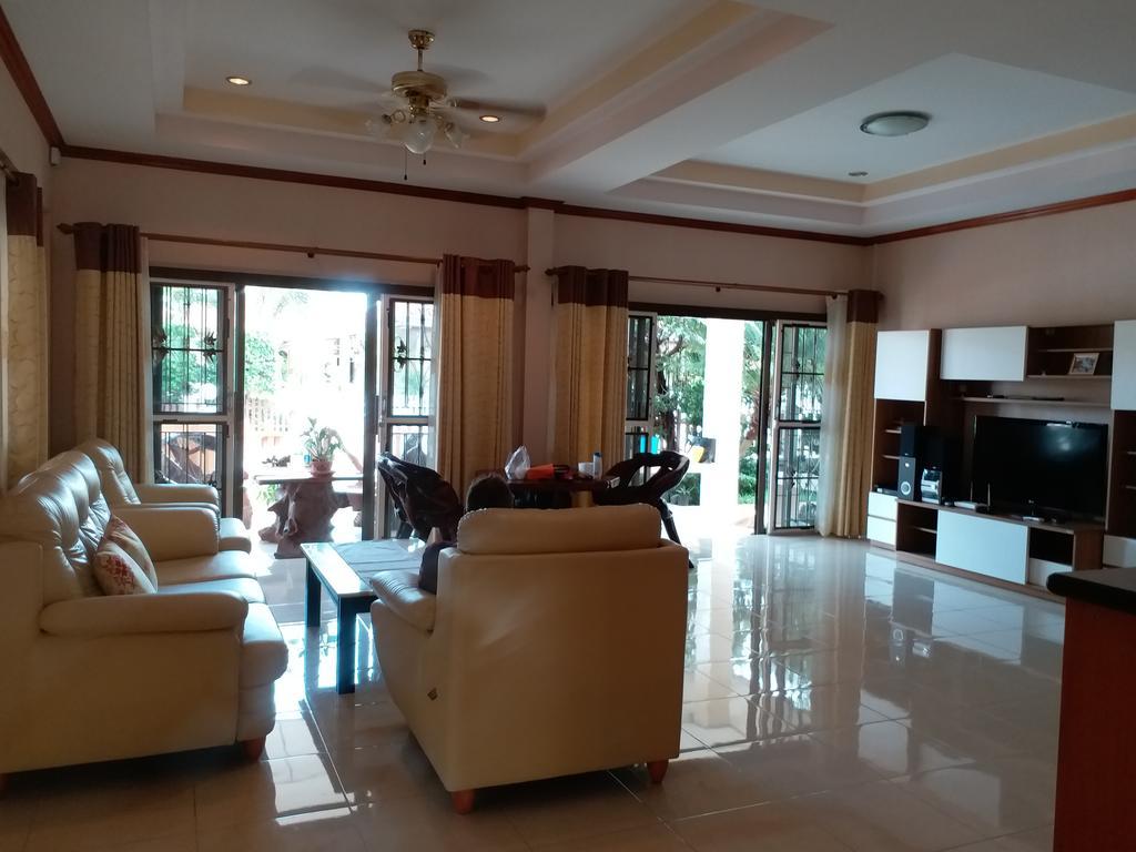 Baan Chockchai 3 Бангсаре Экстерьер фото