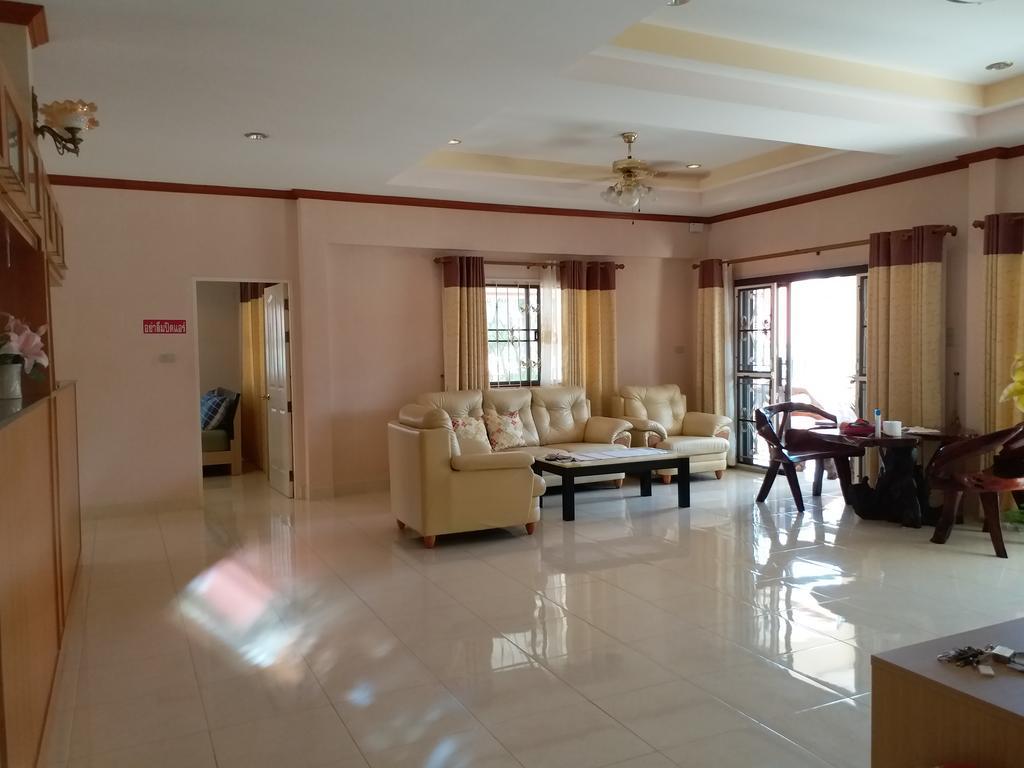 Baan Chockchai 3 Бангсаре Экстерьер фото